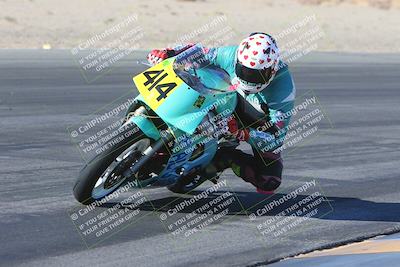 media/Jan-10-2025-CVMA Friday Practice (Fri) [[489e0da257]]/Group 4 and Trackday/Session 2 (Turn 4 Inside)/